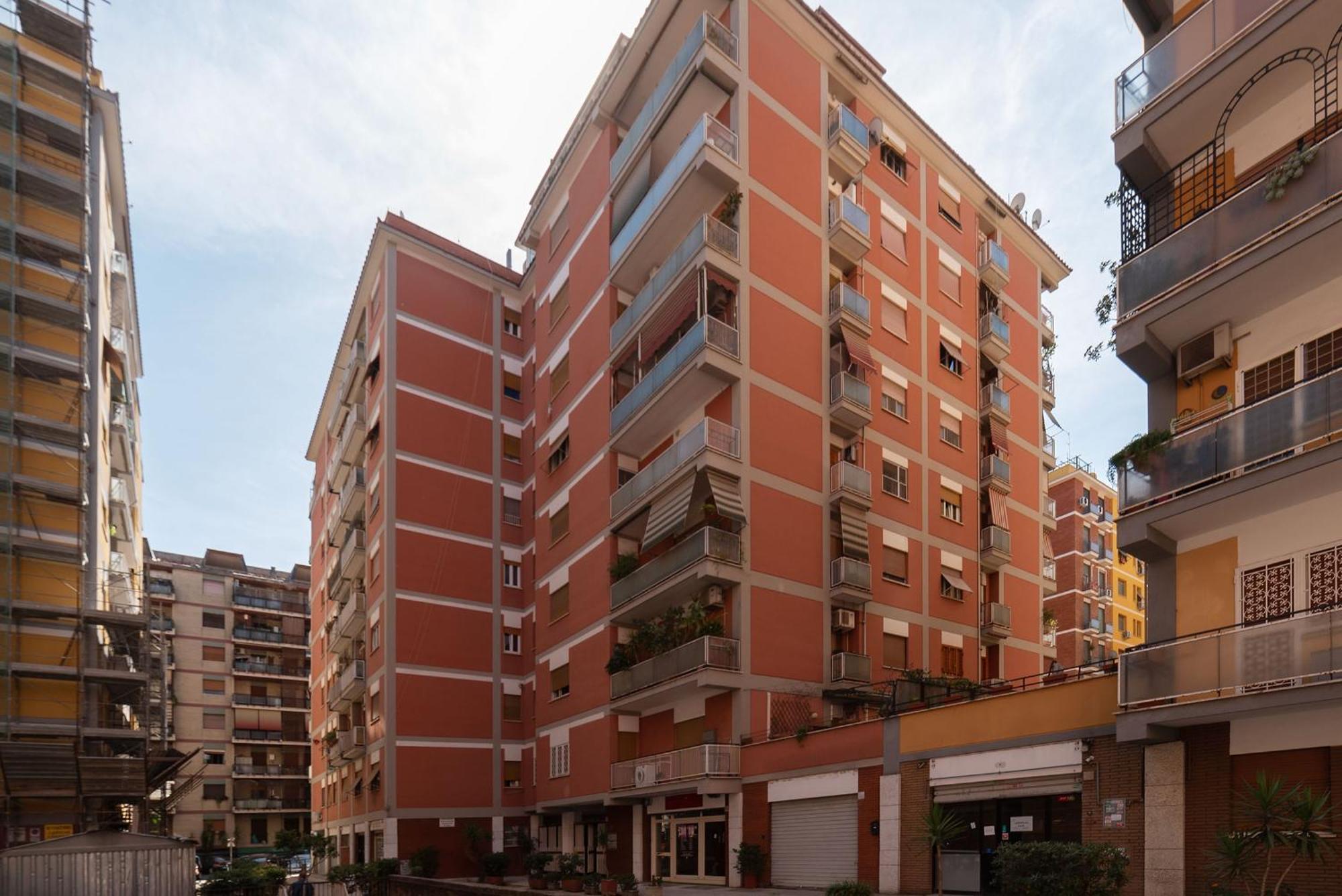 Joivy Delightful 3-Bed Flat With Balcony Apartment Rome Exterior photo
